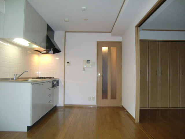 ラシュレ・ウエスト六甲の居間・リビング