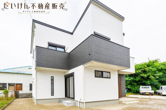 加古川市平荘町山角　新築一戸建ての外観