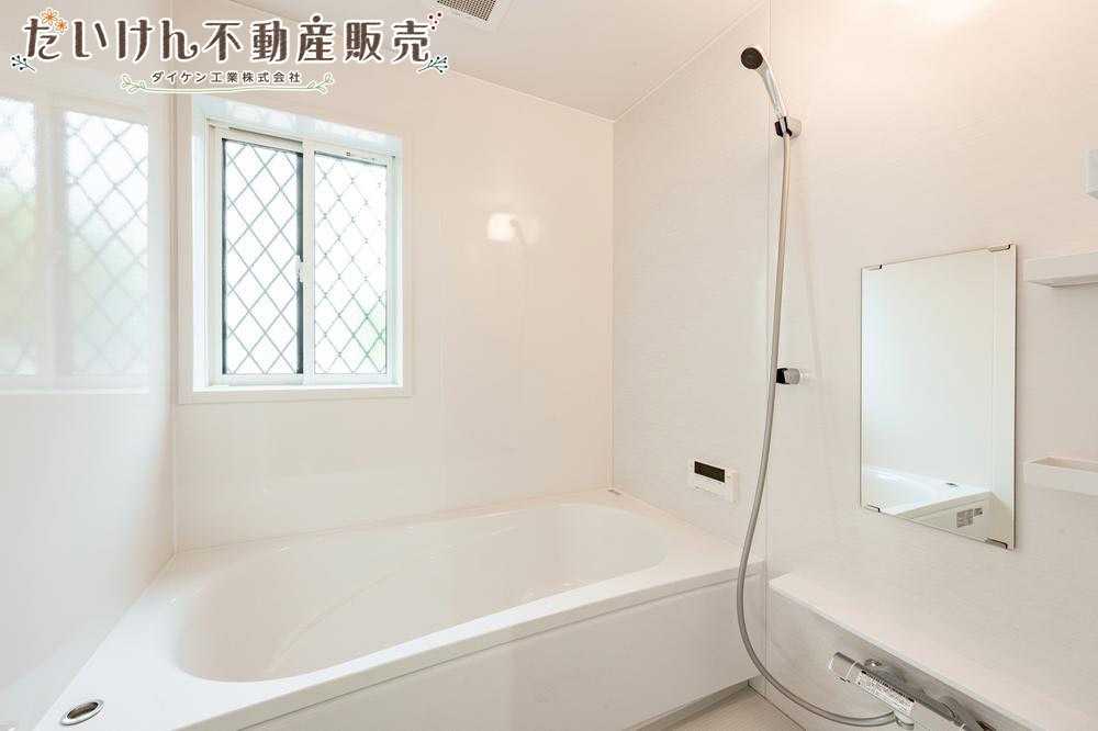 加古川市平荘町山角　新築一戸建ての浴室