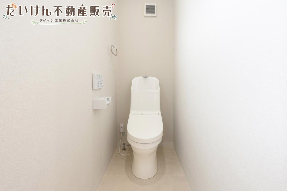 加古川市平荘町山角　新築一戸建てのトイレ