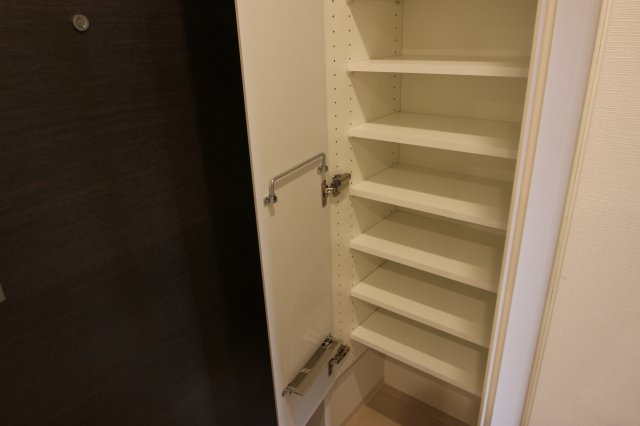 ザ・パークハビオ川口の収納|別室参考写真です。