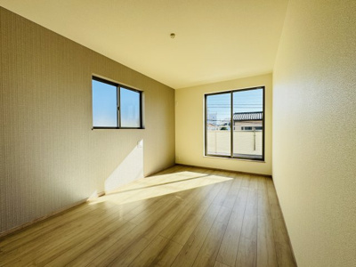 【寝室】 | 松戸市小金原７丁目新築戸建【栗ヶ沢小学校：4分】 | 7.5帖寝室・アクセントクロス