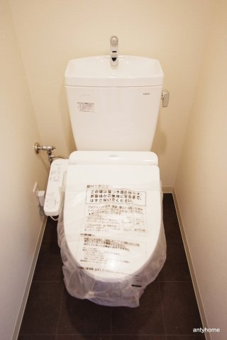 プレサンス四天王寺前夕陽ヶ丘アクティ　仲介手数料無料のトイレ