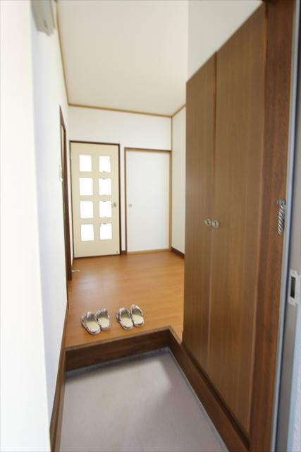 練馬区大泉学園町７丁目のアパートの玄関