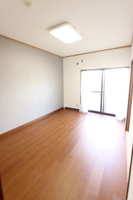 練馬区大泉学園町７丁目のアパートの居間・リビング