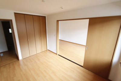 【洋室】 | ソレイユ（高山台）