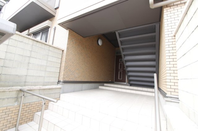 【エントランス】 | ソレイユ（高山台）