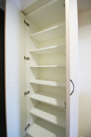 クローバーコート黒門町の収納