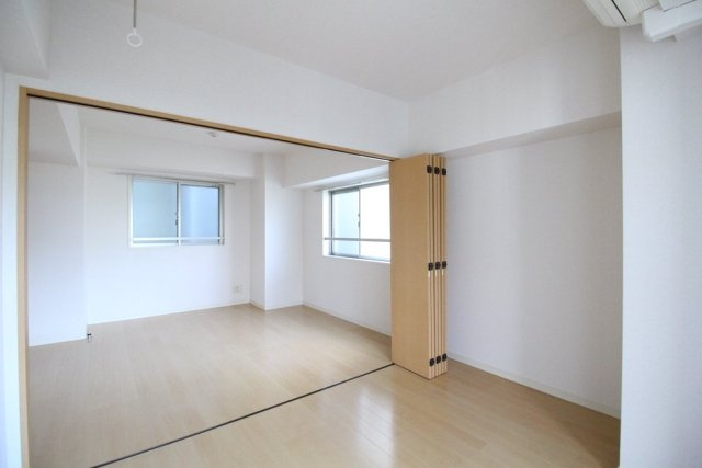 クローバーコート黒門町の寝室