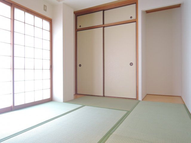 メローハイツの和室