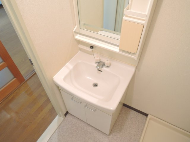 メローハイツの洗面所