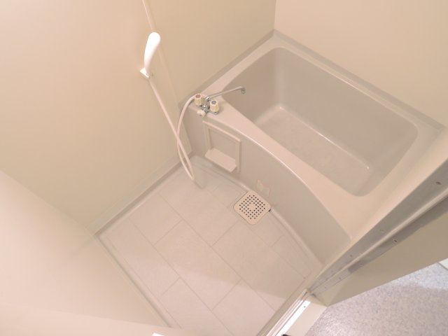 メローハイツの浴室