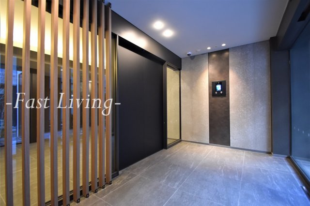 コスモグラシア内神田のロビー