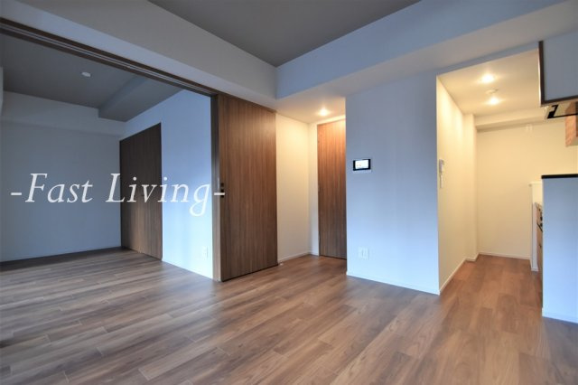 コスモグラシア内神田の居間・リビング