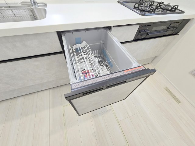 青梅市大門2丁目全3棟　新築分譲の前面道路含む現地写真|１号棟