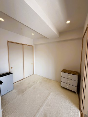 ローレルスクエア長岡京ザ・マークスサウスコートの和室|和室は小さなお子様の遊び場や来客の間として重宝します。