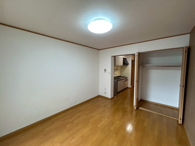 ジョイ・ジュネス 1B号室の居間・リビング