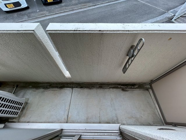 ジョイ・ジュネス 1B号室のバルコニー