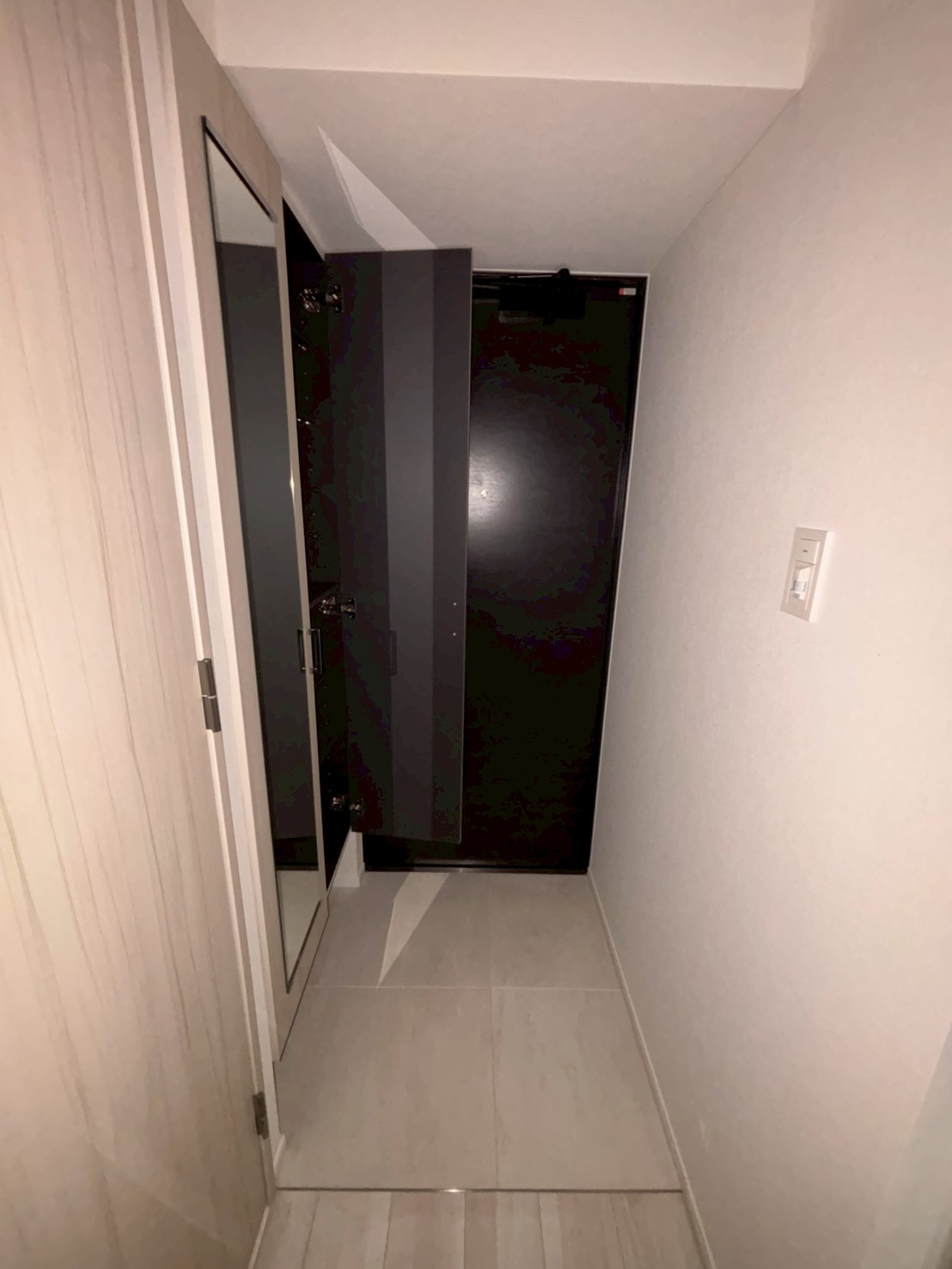 S-RESIDENCE堺筋本町Deuxの玄関