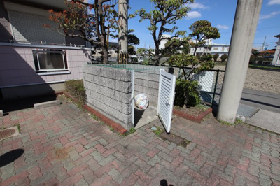 【その他共用部分】 | サンフル狭山 | 敷地内ゴミ捨場