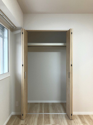 【収納】 | アプロード宮丘公園 | クローゼットは全て上部棚・ハンガーポールあり♪