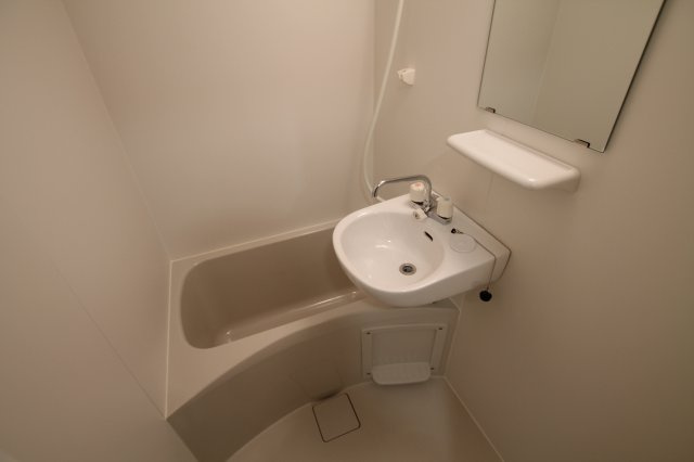 【洗面所】
