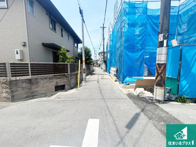 大阪市東住吉区住道矢田　第20期　新築一戸建ての前面道路含む現地写真|周辺は落ち着いた街並みの住宅地！子育てがしやすい住環境です！まだ未完成ですが、現地でしかわからない事もございます。是非一度ご覧ください。