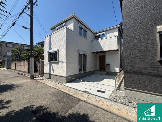 大阪市東住吉区住道矢田　第20期　新築一戸建ての外観|お客様に長く安心して住んでいだだける事にこだわった家づくり！住んでからのアフターサービスにもしっかりと取り組んでいます！