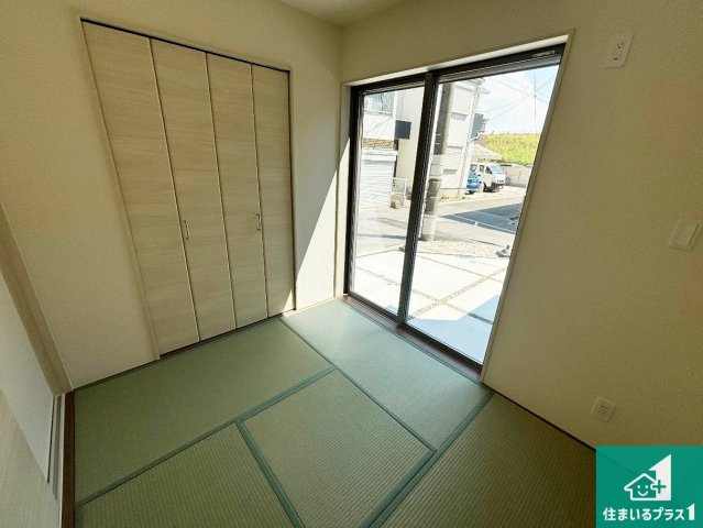 大阪市東住吉区住道矢田　第20期　新築一戸建ての和室|一室あると便利な和室は客間としてだけでなく、小さなお子様のプレイルームやみんなでお昼寝もいいですね。