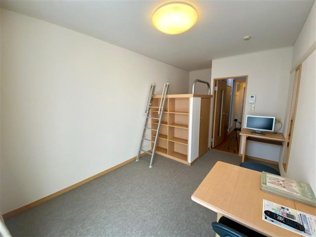 レオパレス早瀬の居間・リビング