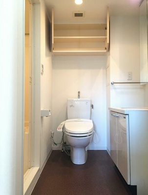 【トイレ】 | レガリア東中野レジデンスWEST | 温水洗浄便座。