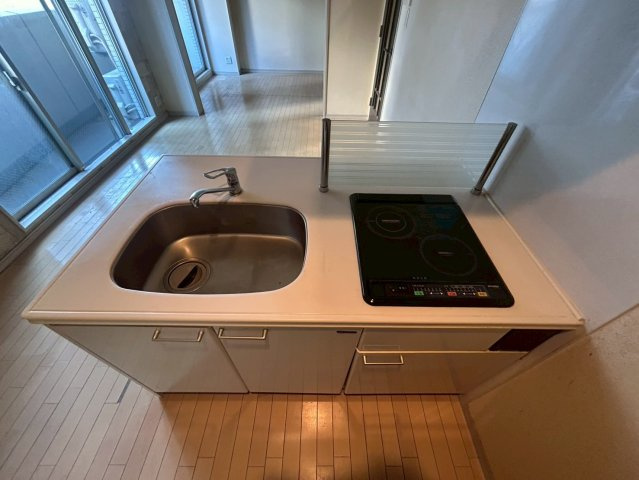 インボイス難波南レジデンスのキッチン