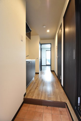 ブライト東住吉の玄関