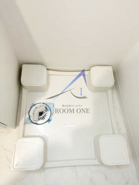 リライア東京イーストレジデンスの設備|洗濯機置き場です。