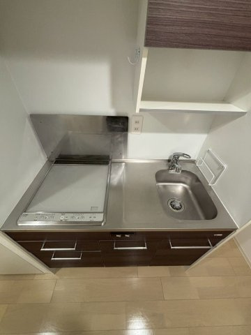 セレニテ心斎橋グランデのキッチン