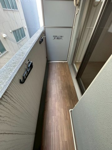 セレニテ心斎橋グランデのバルコニー