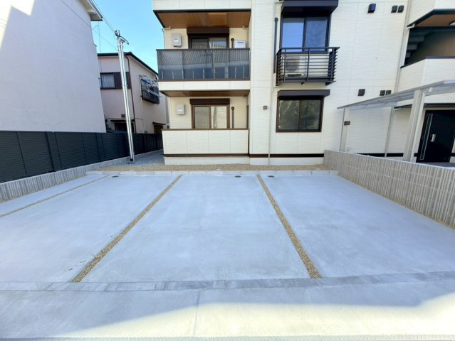 イルソラーレ須磨の駐車場