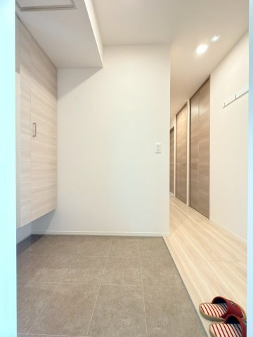 イルソラーレ須磨の玄関