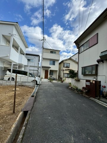 茨木市園田町の前面道路含む現地写真