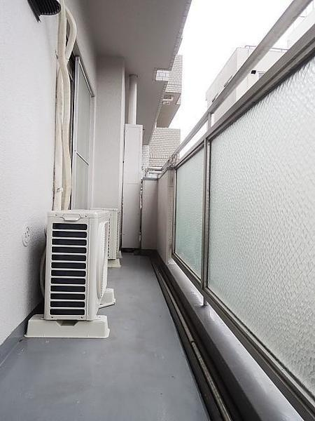 【バルコニー】