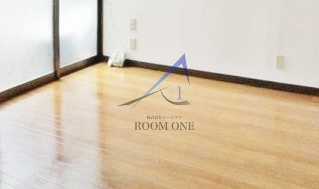 フラット大久保Ａ棟の居間・リビング|洋室のお部屋です。