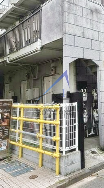 ＬＥＶＩＴＴのエントランス|エントランスです。