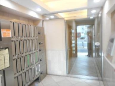 【その他共用部分】 | フォルトゥナ新中野 | 宅配ボックス・メールボックス完備。