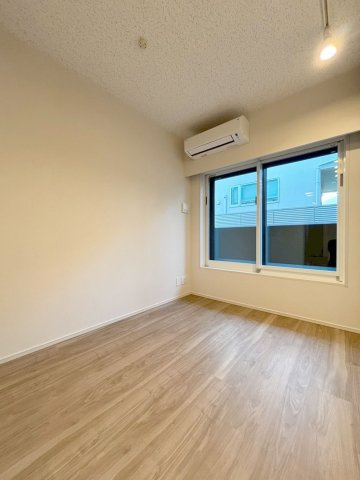 「防音マンション」プラネソシエプラス桜台の居間・リビング|24時間楽器演奏・音楽活動・YouTube配信も可能な防音室です