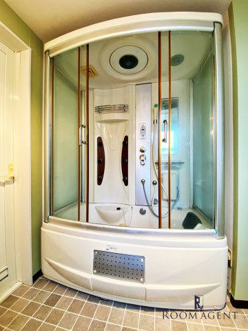 メゾンド・ソレイユの浴室