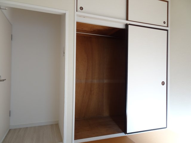 第1メゾンドラポールの収納