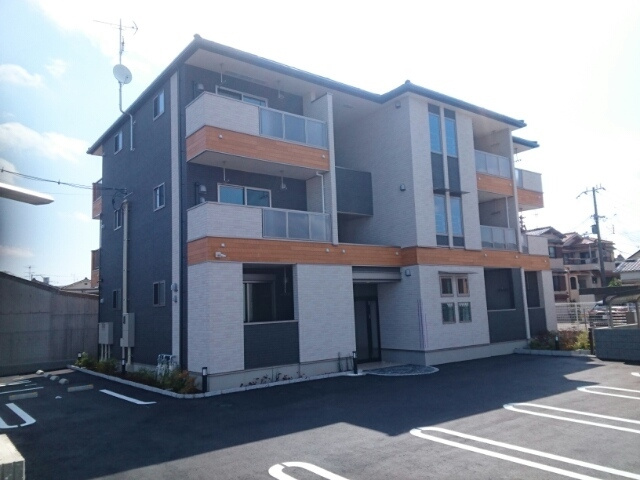 Y・Y・Y-22の外観