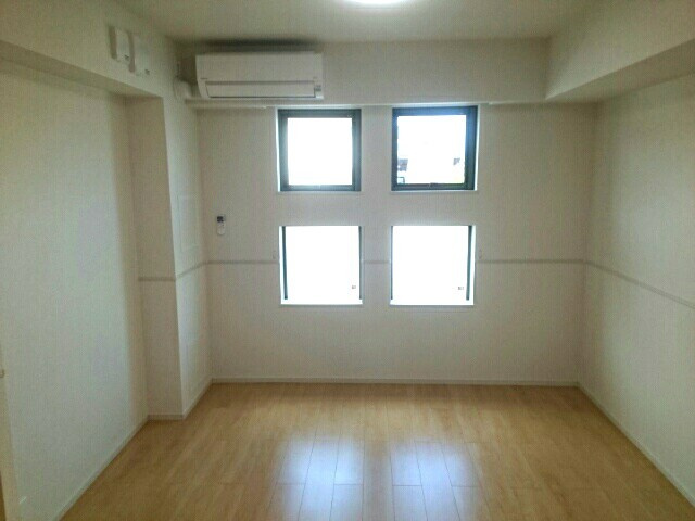 Y・Y・Y-22の居間・リビング