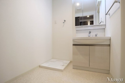 【設備】 | Primal千種stelo | 洗濯機置き場です