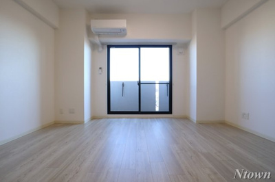 【居間・リビング】 | Primal千種stelo | こちらのリビングで趣味の時間をお楽しみください